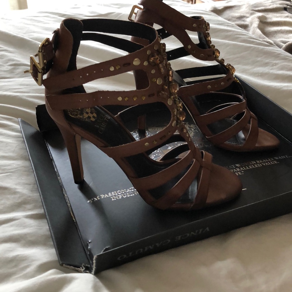 Sandals - Picture 2 of 3